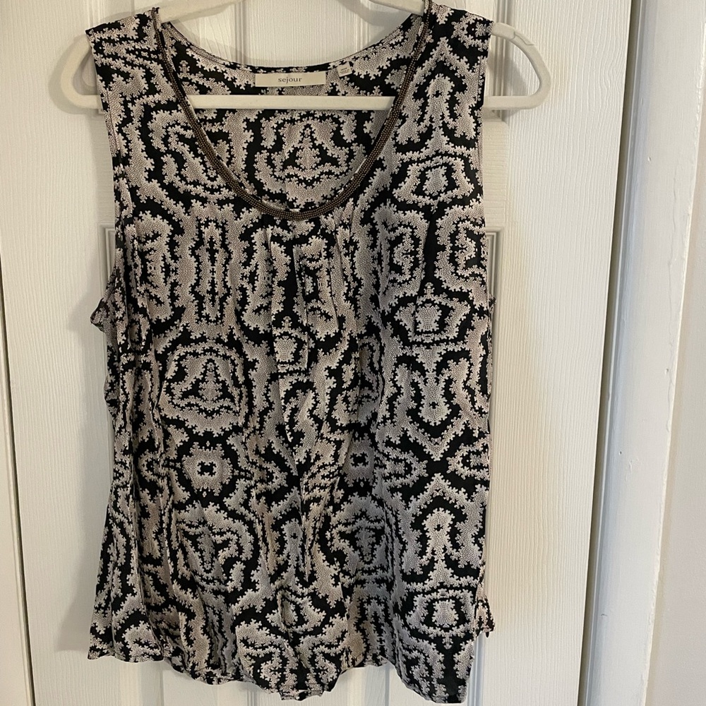Sejour Black and White Tank with Beads